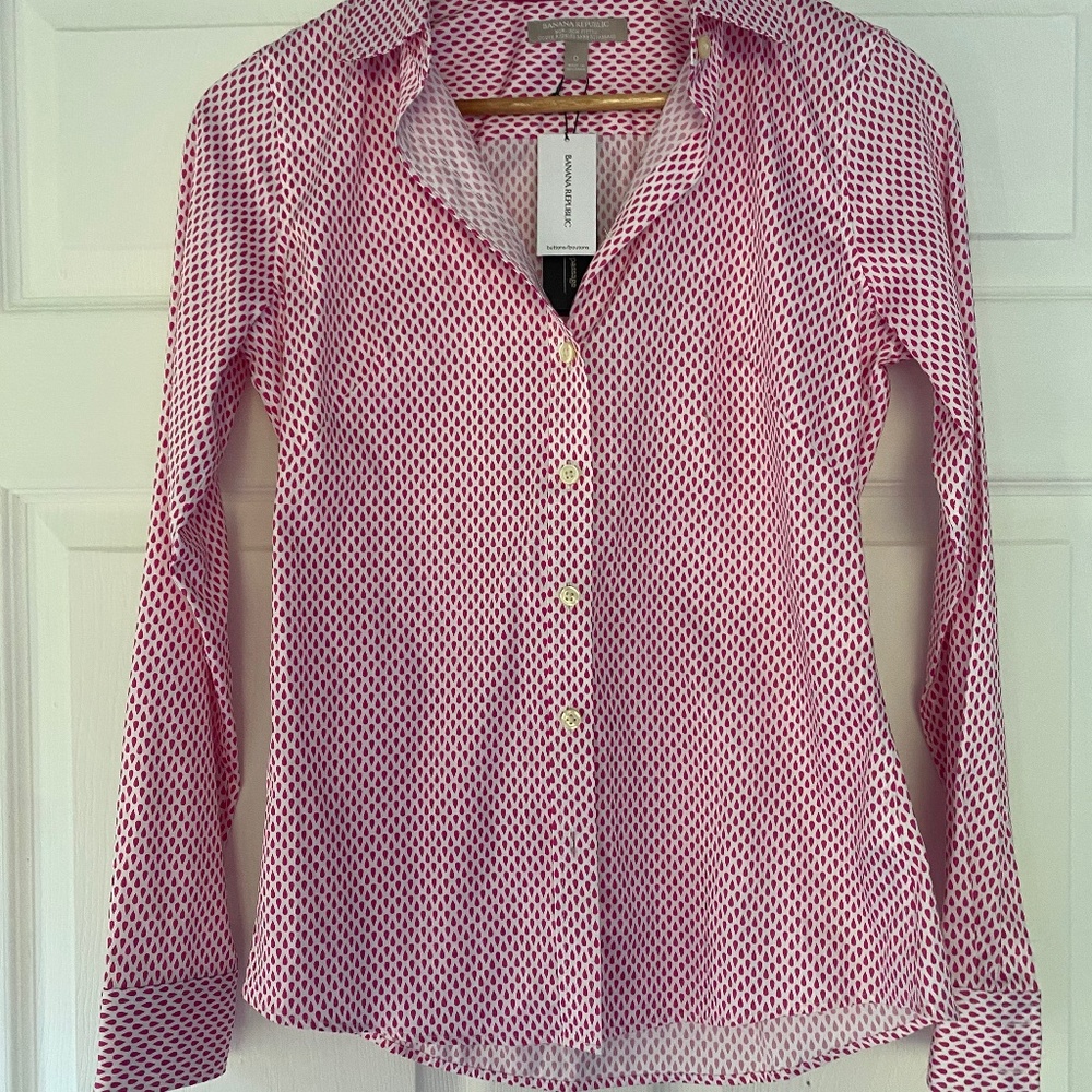 NWT Banana Repuplic Fitted Dress Shirt Women’s size 0